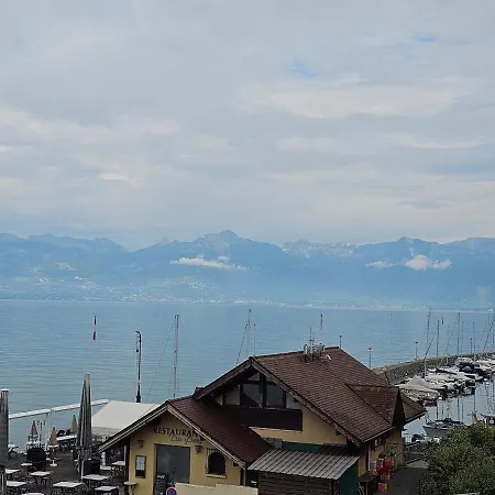 View Lakefront Geneva Geneva Paddle Vakantiehuis *