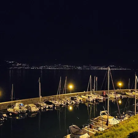 View Lakefront Geneva Geneva Paddle * Meillerie